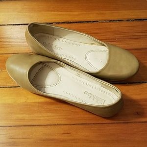 Taupe Flats